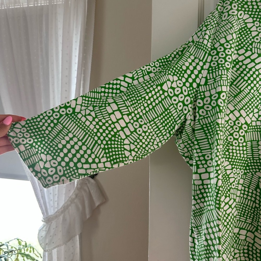 Ruby Rd. Green And White Patterned 3/4 Sleeve. Si… - image 3